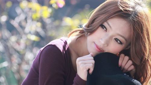 Asian Girl Mood