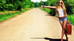 Blocking The Road Beauty Wallpapers HD 2560x1600