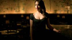 Emilia Clarke Hot