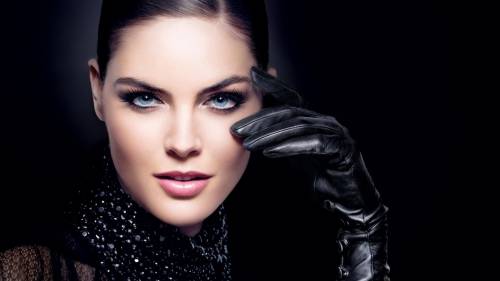 Estee Lauder Blacker Than Black 2560x1600