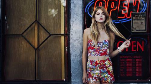 Fashion Blonde Girl City