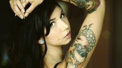Girl Clock Tattoo 1920x1200