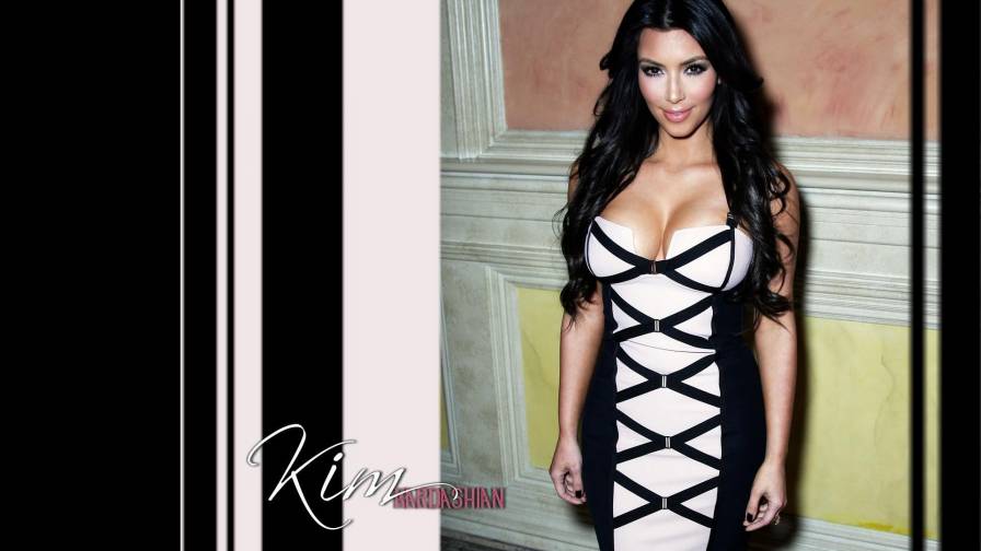 Kim Kardashian In Beautiful Dress