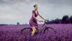 Lady Purple Field 1920x1200