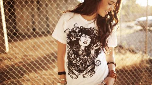 Mood Girl Brunette Smile