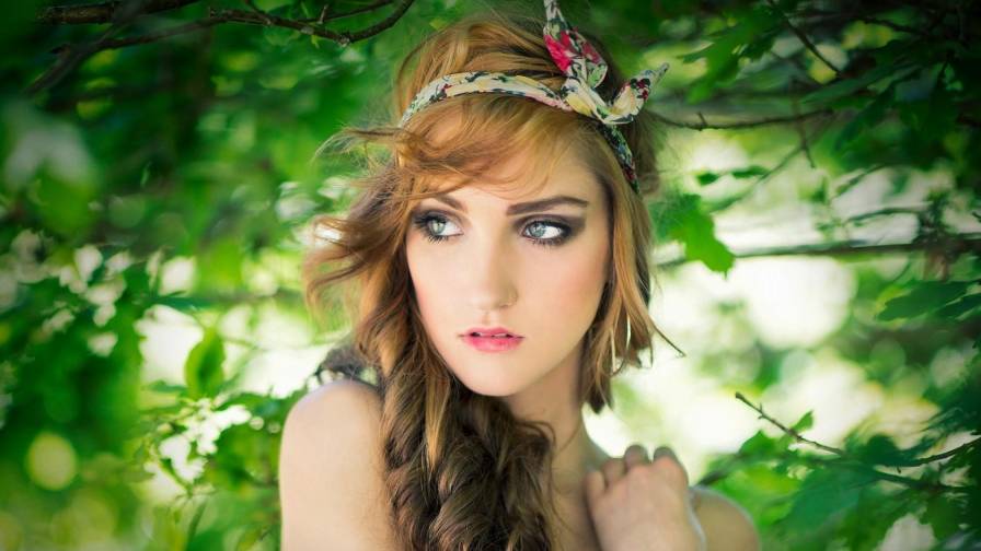 Photo Girl Look Blonde