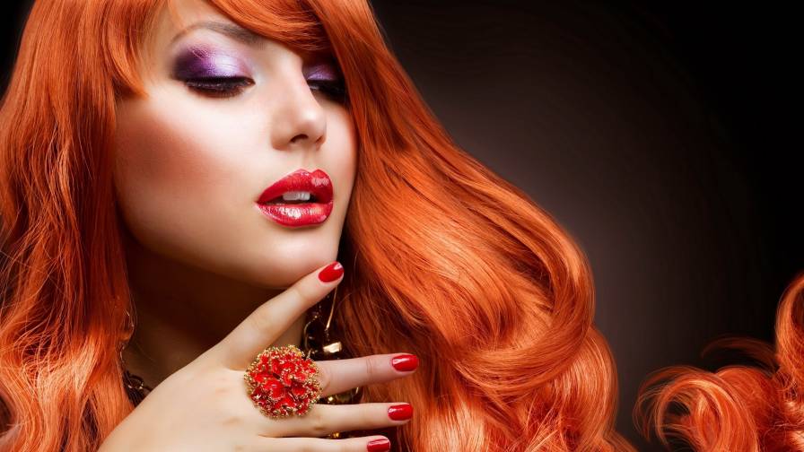 Red Beauty Girl 2560x1600