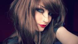 Red Lips Look Girl