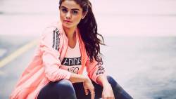 Selena Gomez 144 1920x1200