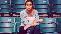 Selena Gomez 164 1920x1200