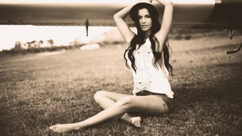 Short Jeans Girl Lovely 2560x1600