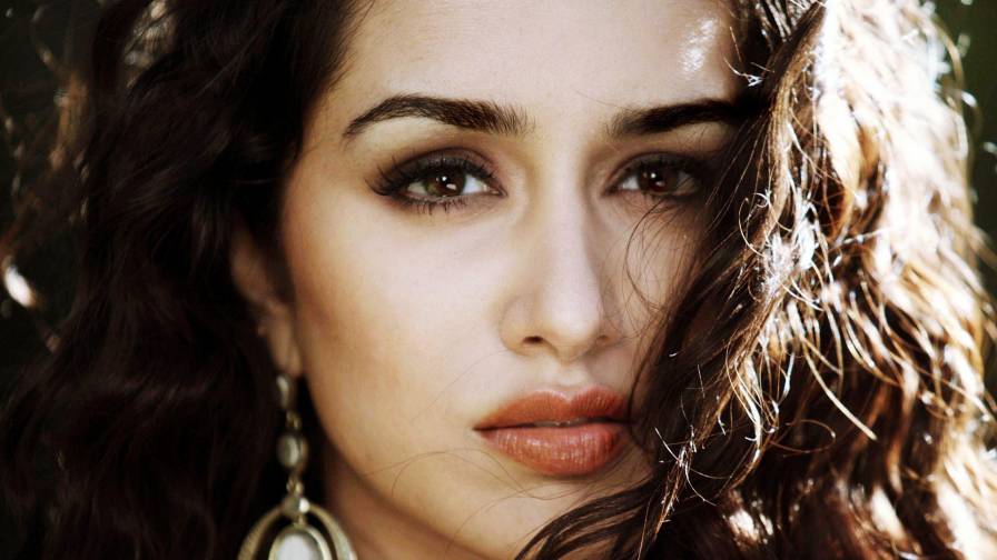 Shraddha Kapoor Face