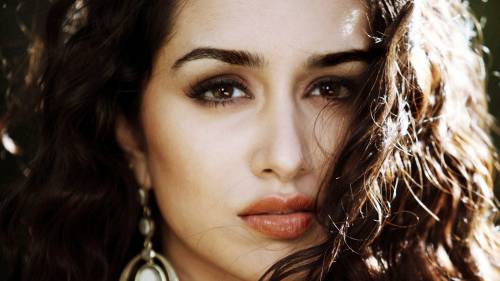 Shraddha Kapoor Face