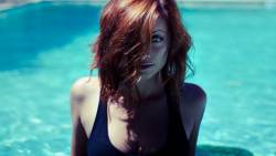 Sierra Love Swimming Pool 1920x1200