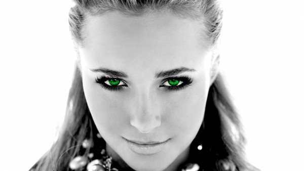 Девушка с зелеными глазами обои