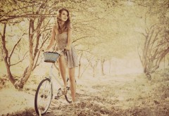 Милая девушка на велосипеде картинки для рабочего сто�…